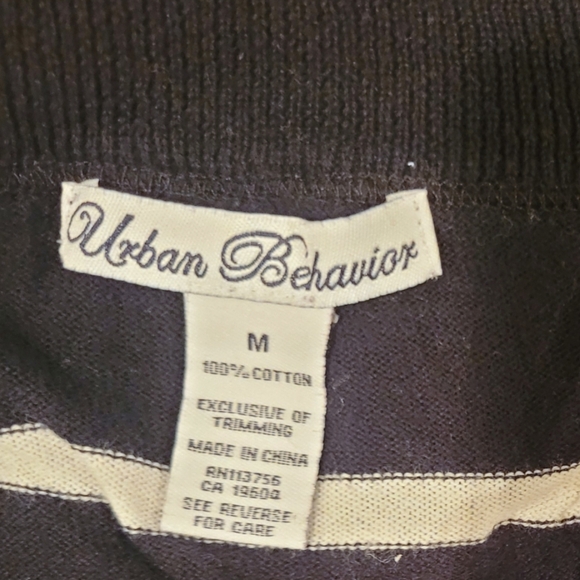 Urban Behavior striped vneck top M - Picture 4 of 4